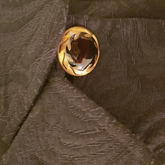 Black on Black damask print blaze with gold button and velvet tie back - Picture 2 of 5